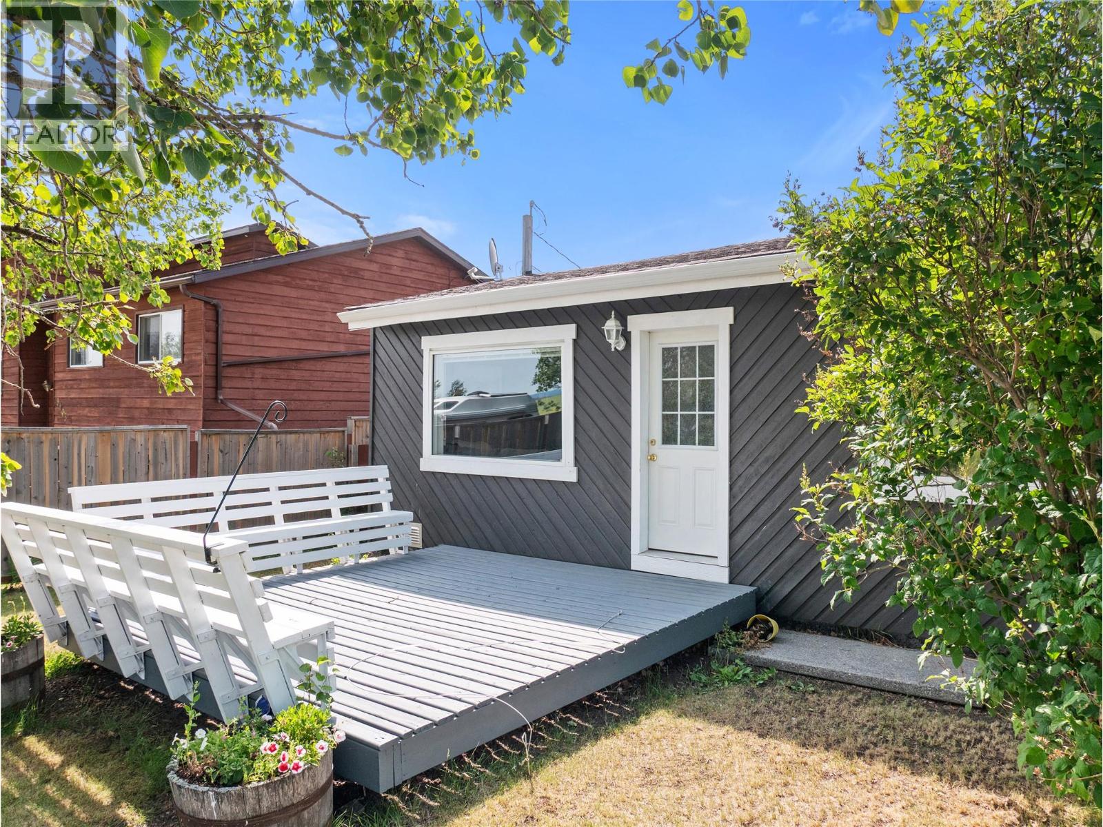 9901 2 Street - 2
