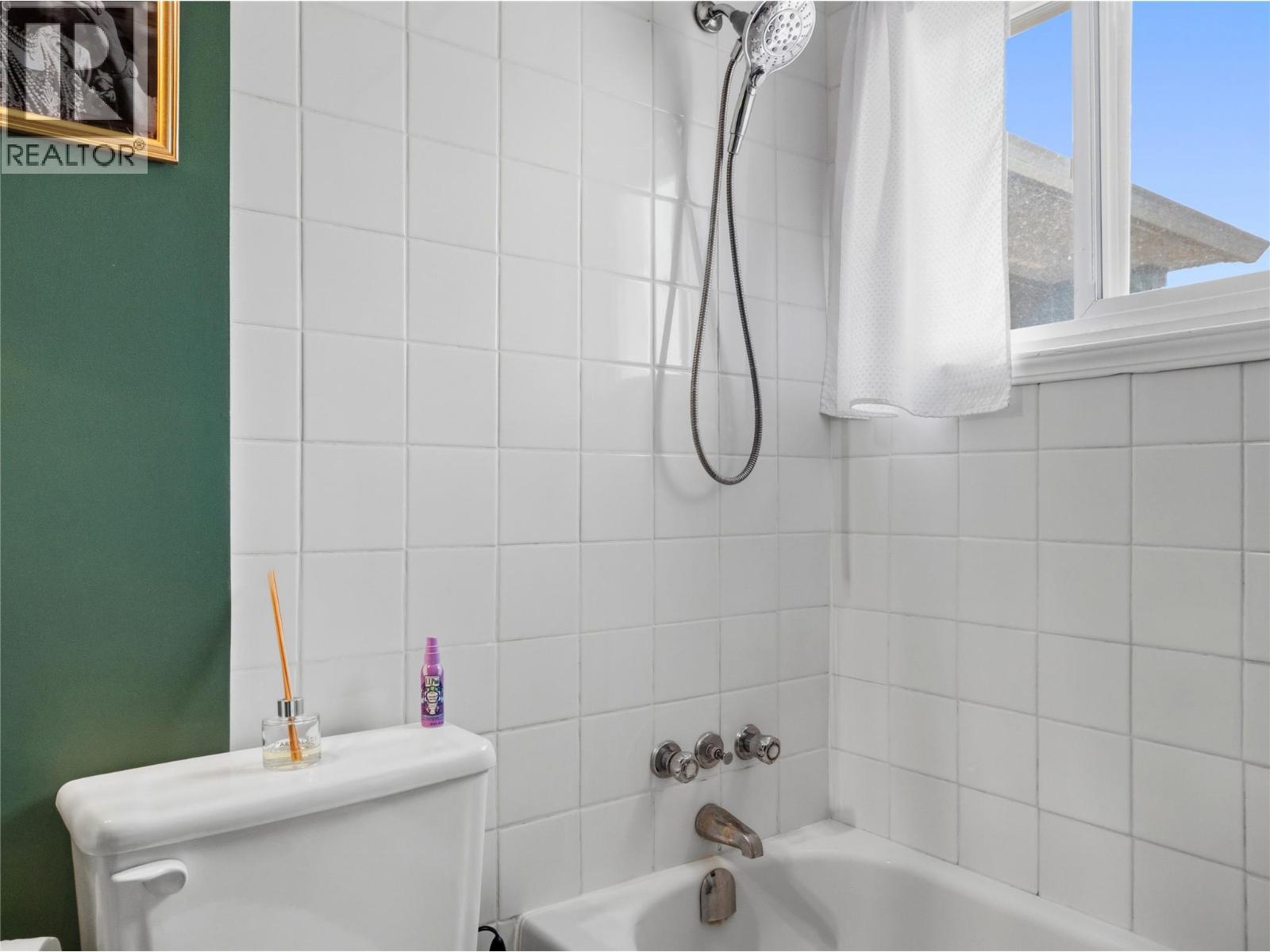 9901 2 Street - Image 23