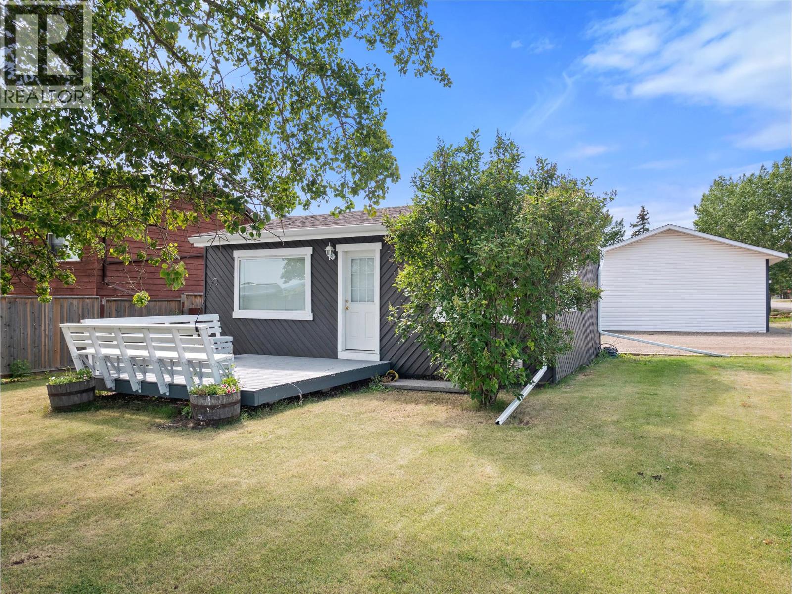 9901 2 Street - Image 5