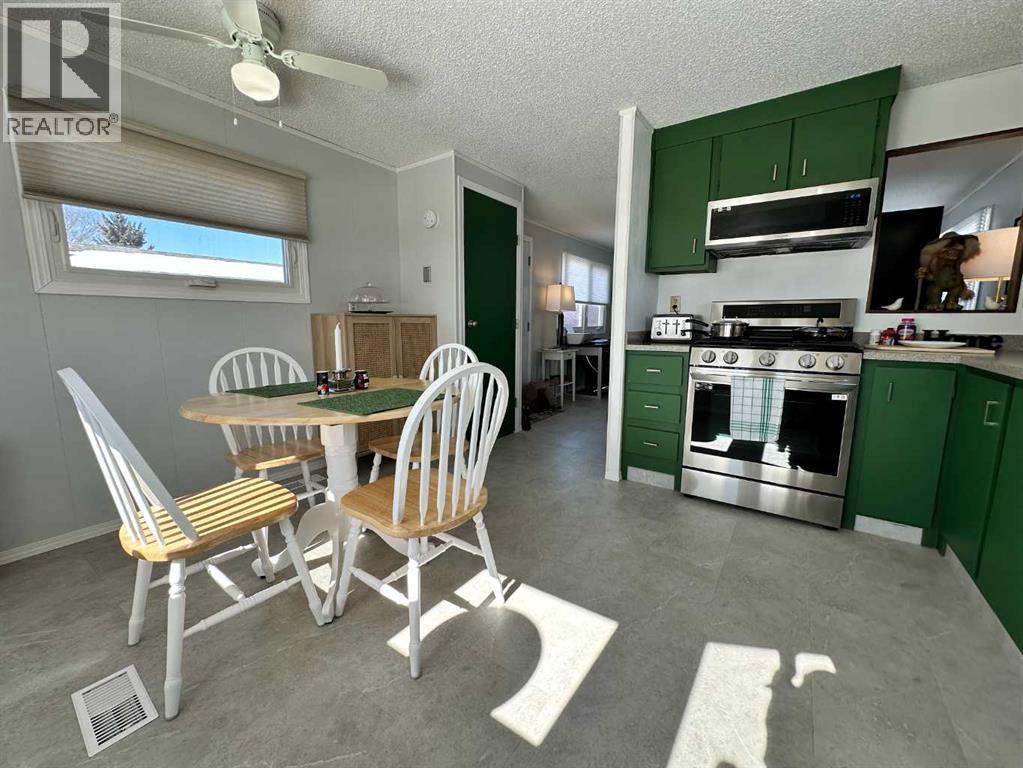 1950 5 Avenue - Image 6