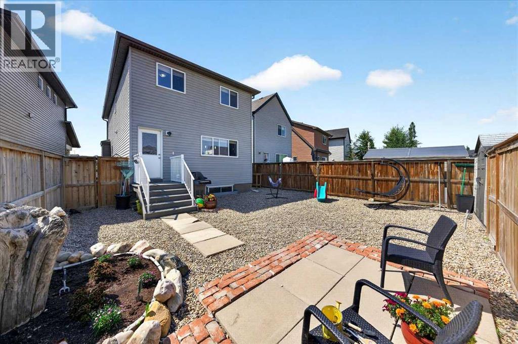138 Copperpond Heights SE - Image 24