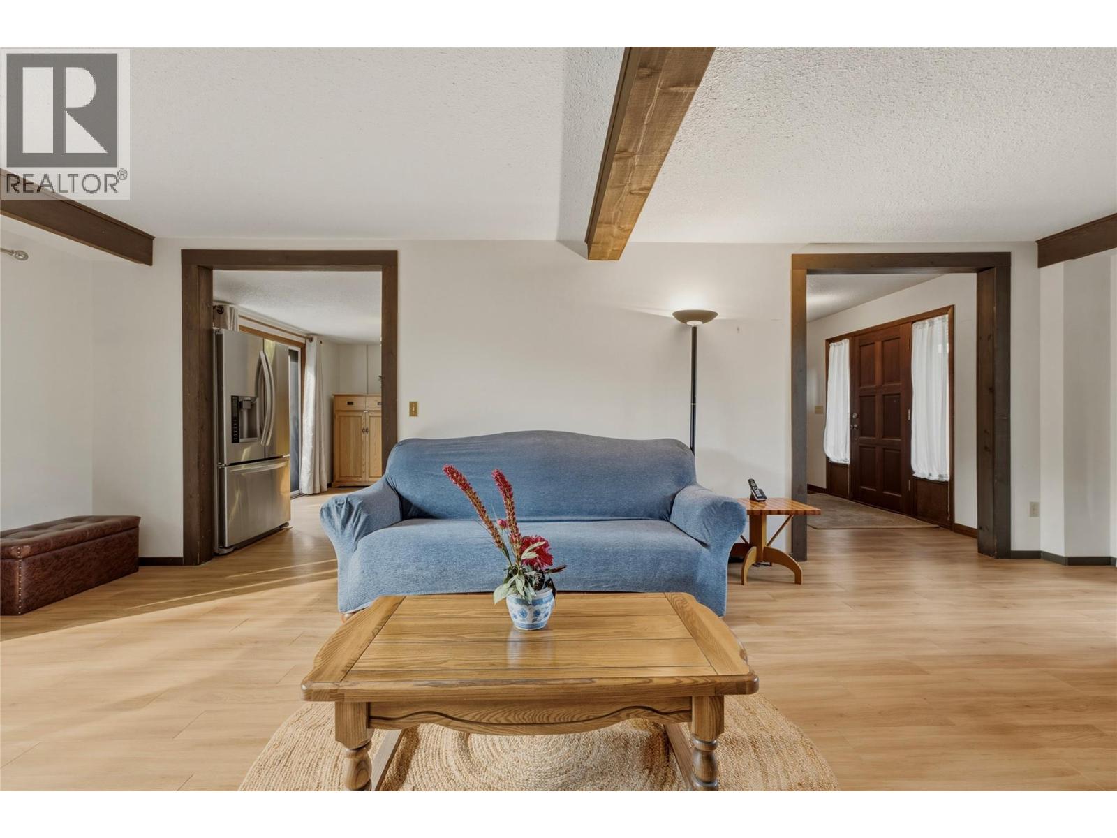 7603 De Jong Drive, Coldstream
