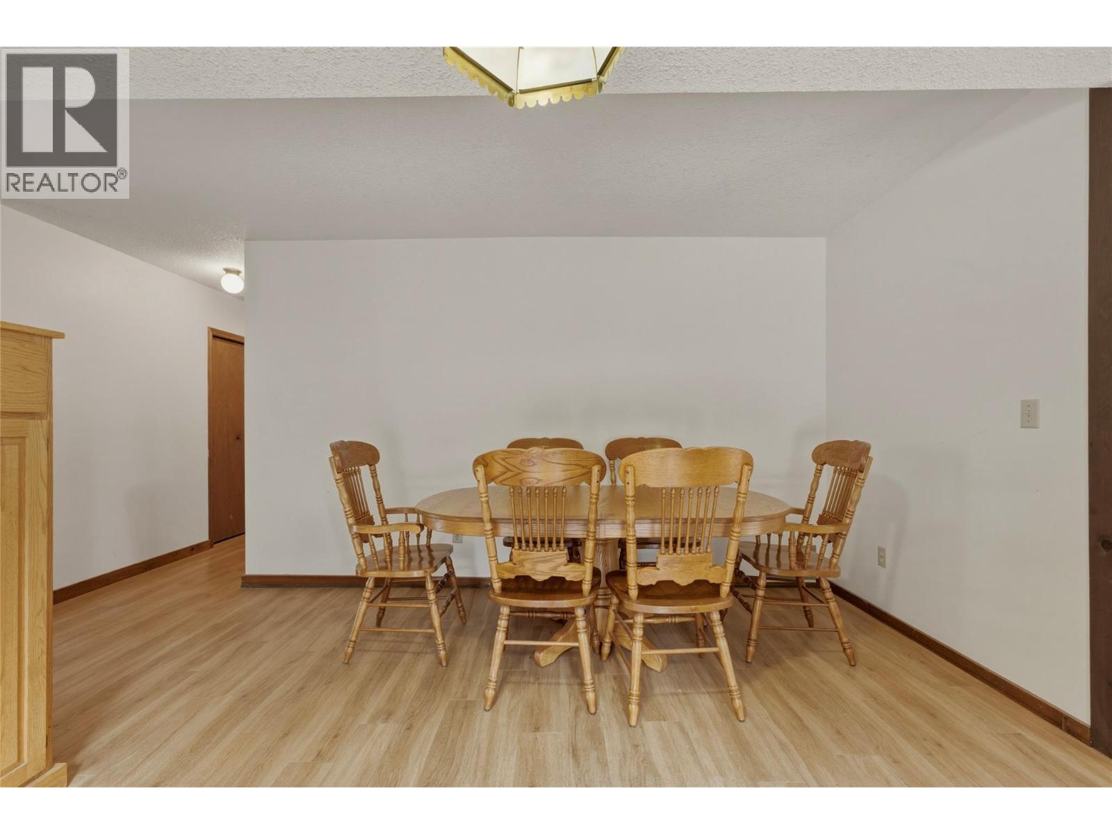 7603 De Jong Drive, Coldstream