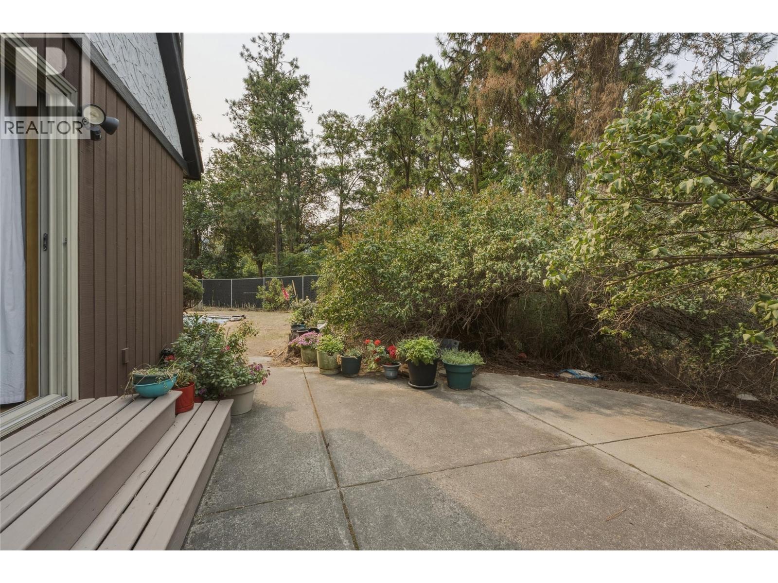 7603 De Jong Drive, Coldstream