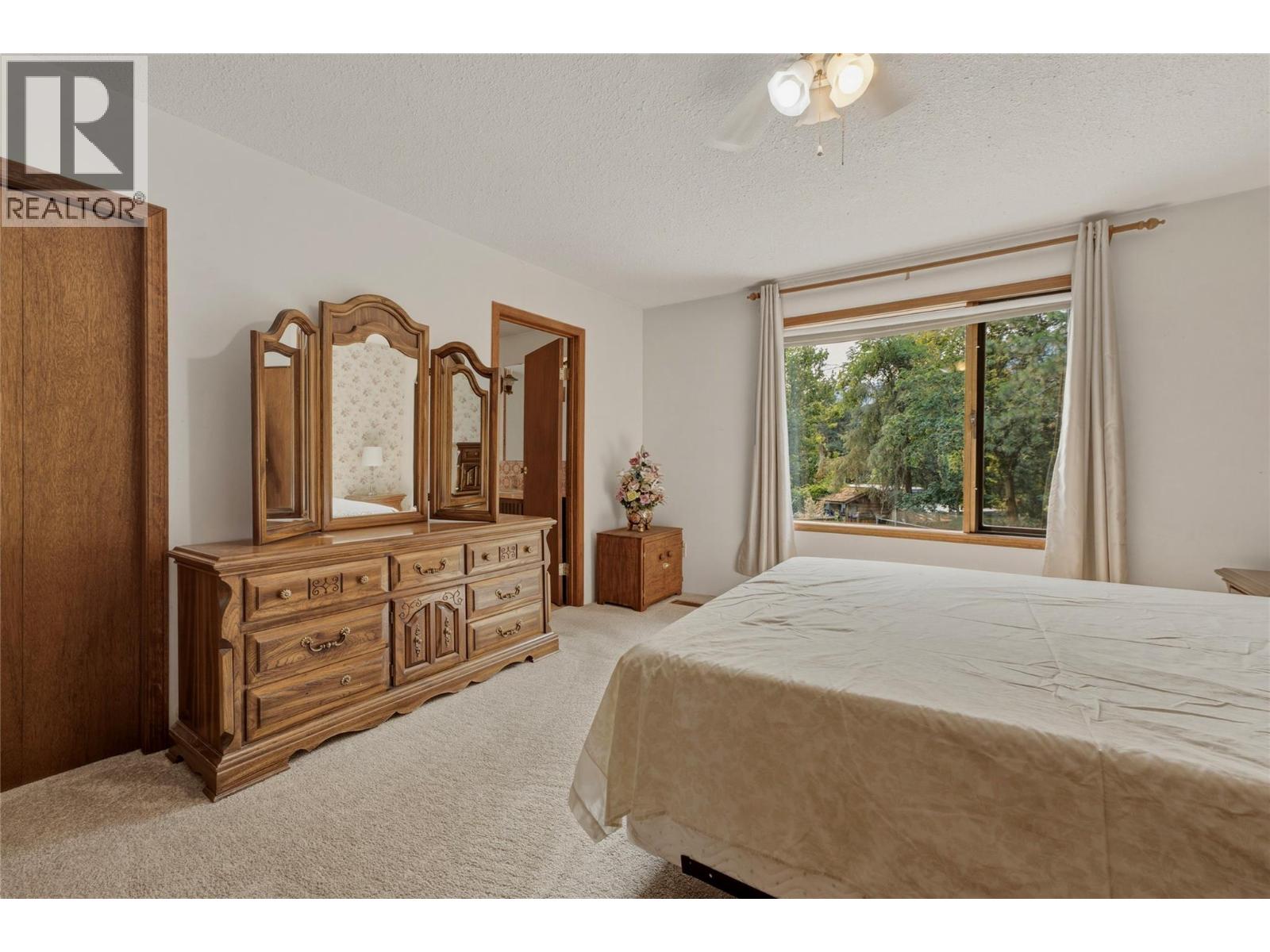 7603 De Jong Drive, Coldstream