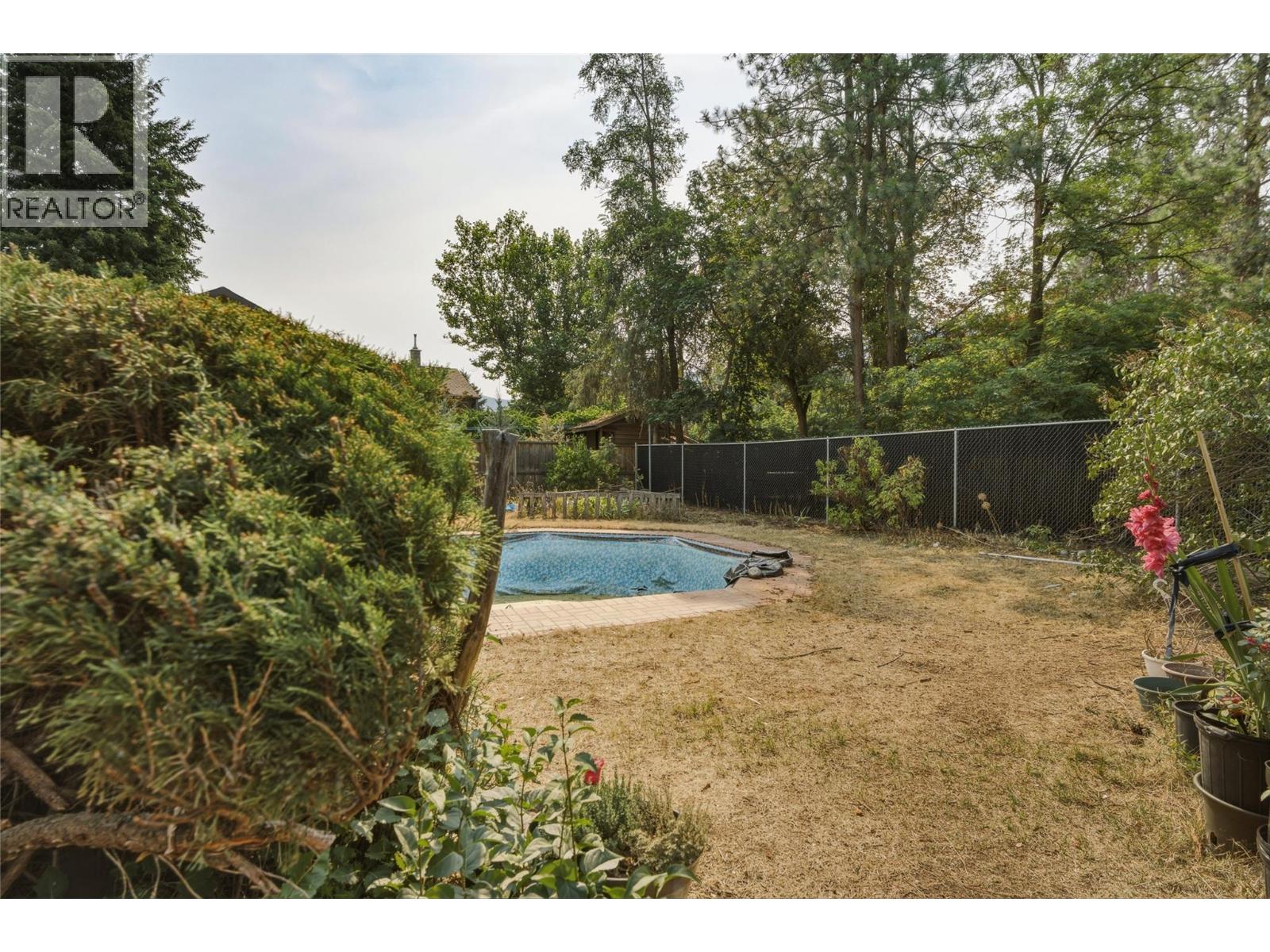 7603 De Jong Drive, Coldstream
