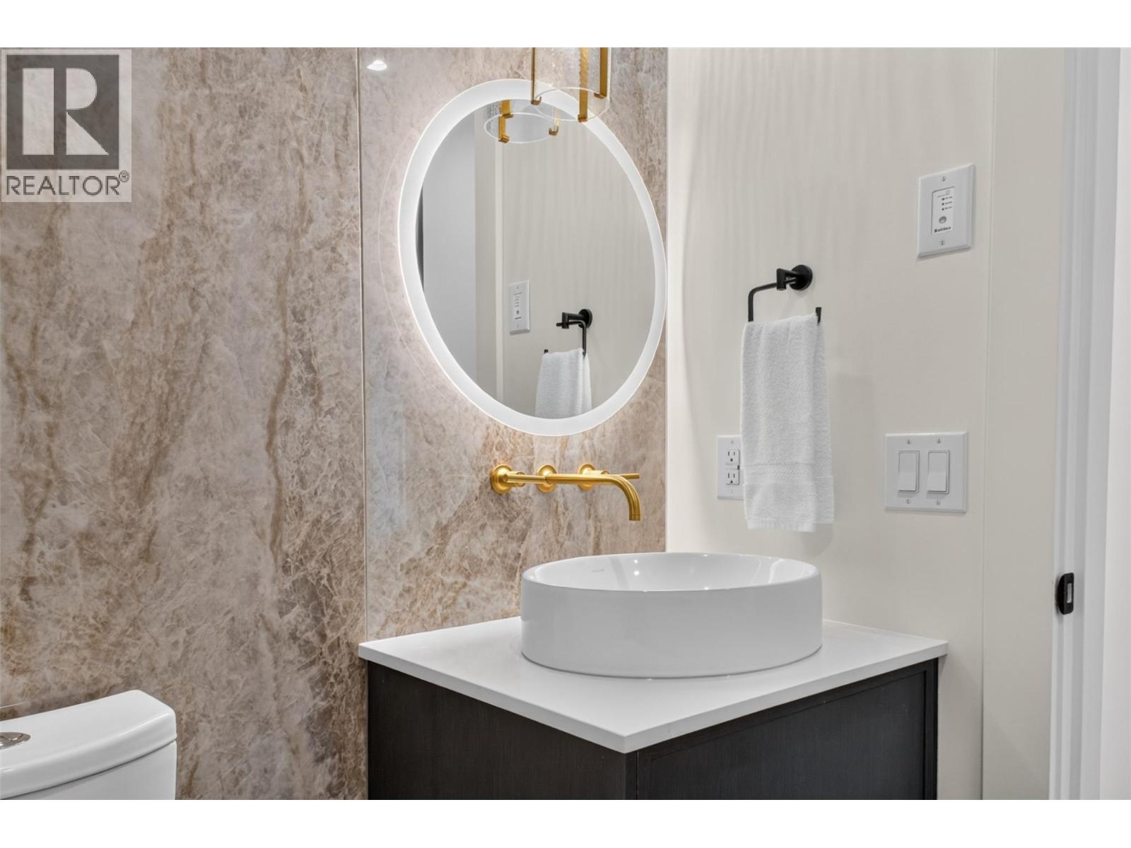 3800 Capozzi Road Unit# PH2, Kelowna