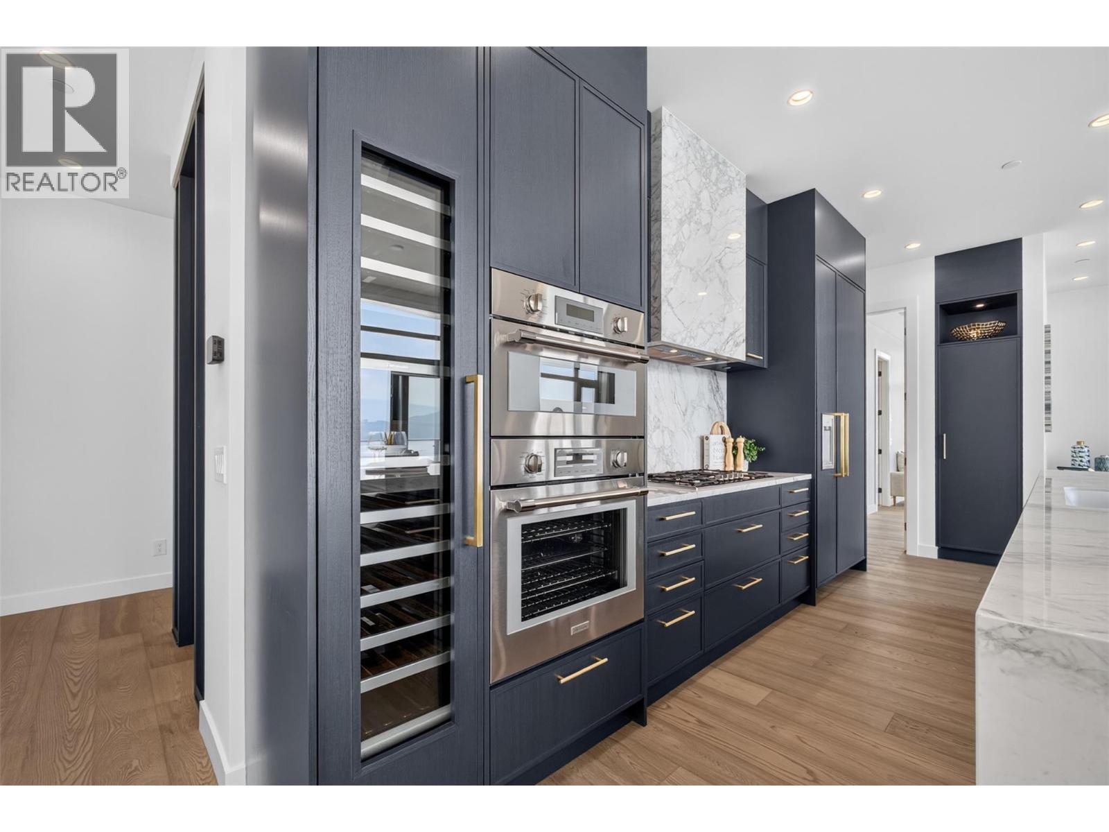 #PH2 3800 Capozzi Road - 13