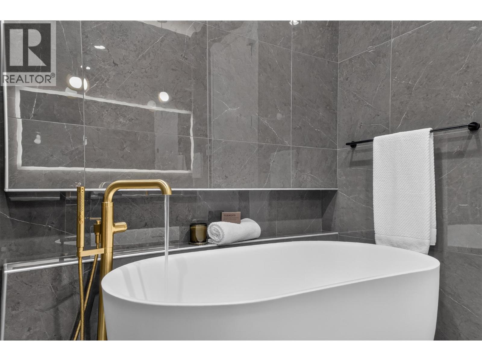 #PH2 3800 Capozzi Road - 29