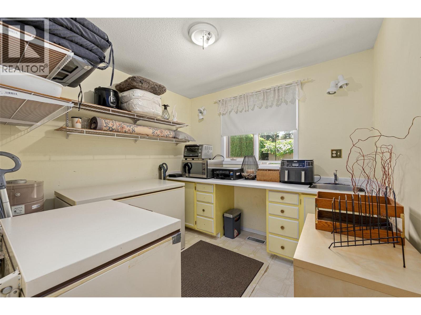  557 Vintage Terrace Court, Kelowna