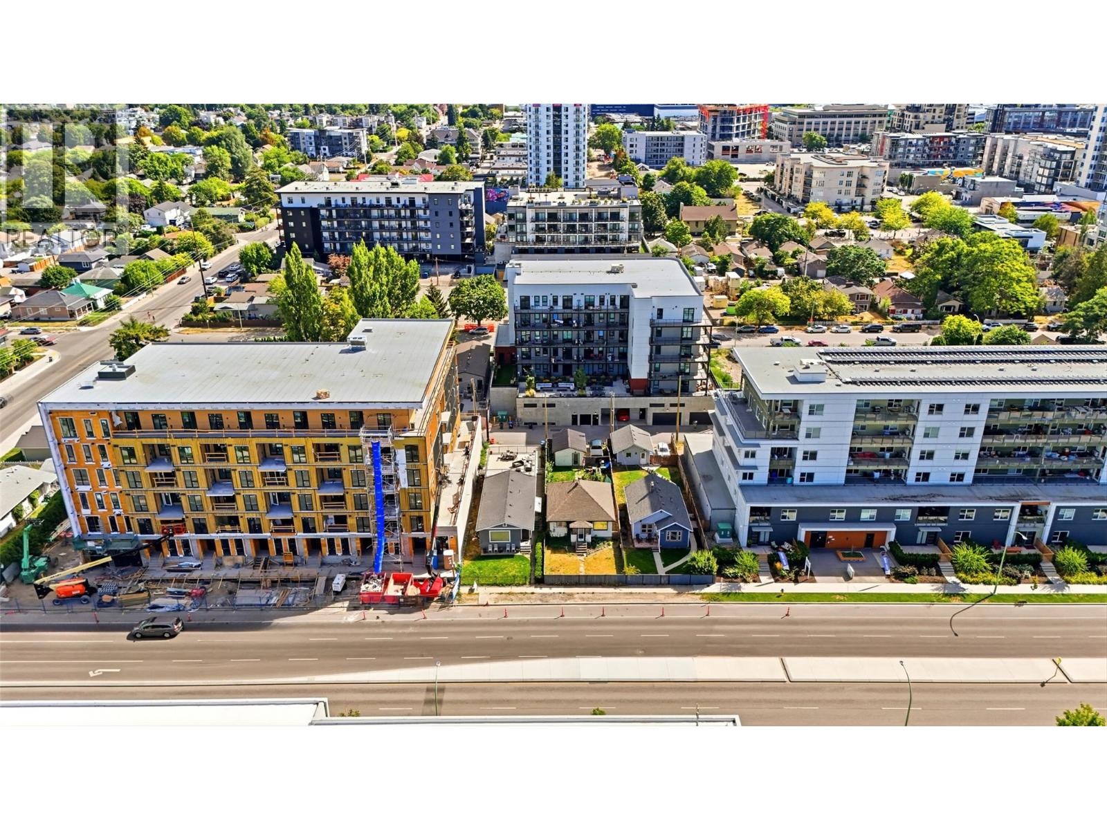 615 Clement Avenue, Kelowna