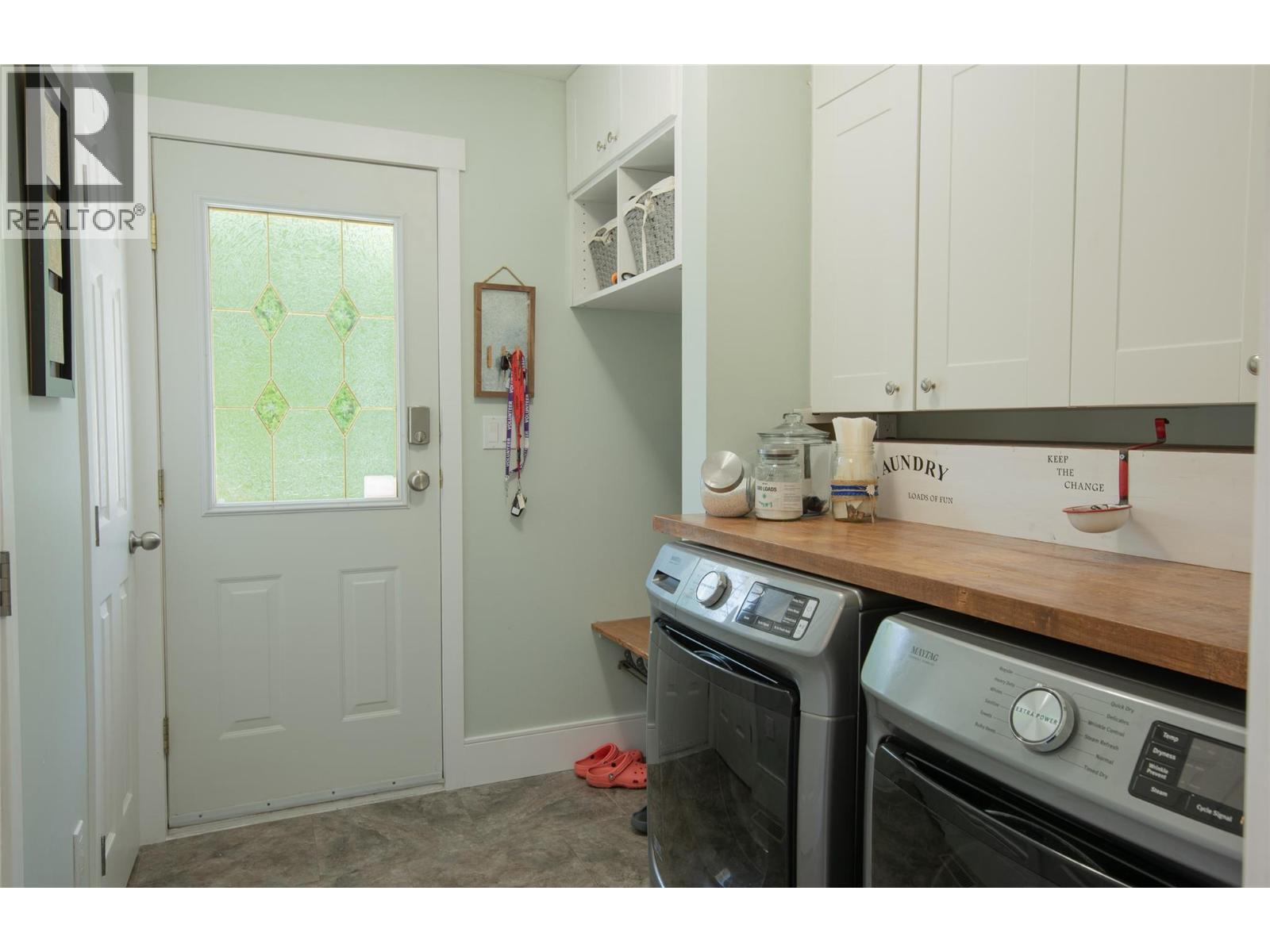 11414 Adams Avenue, Summerland