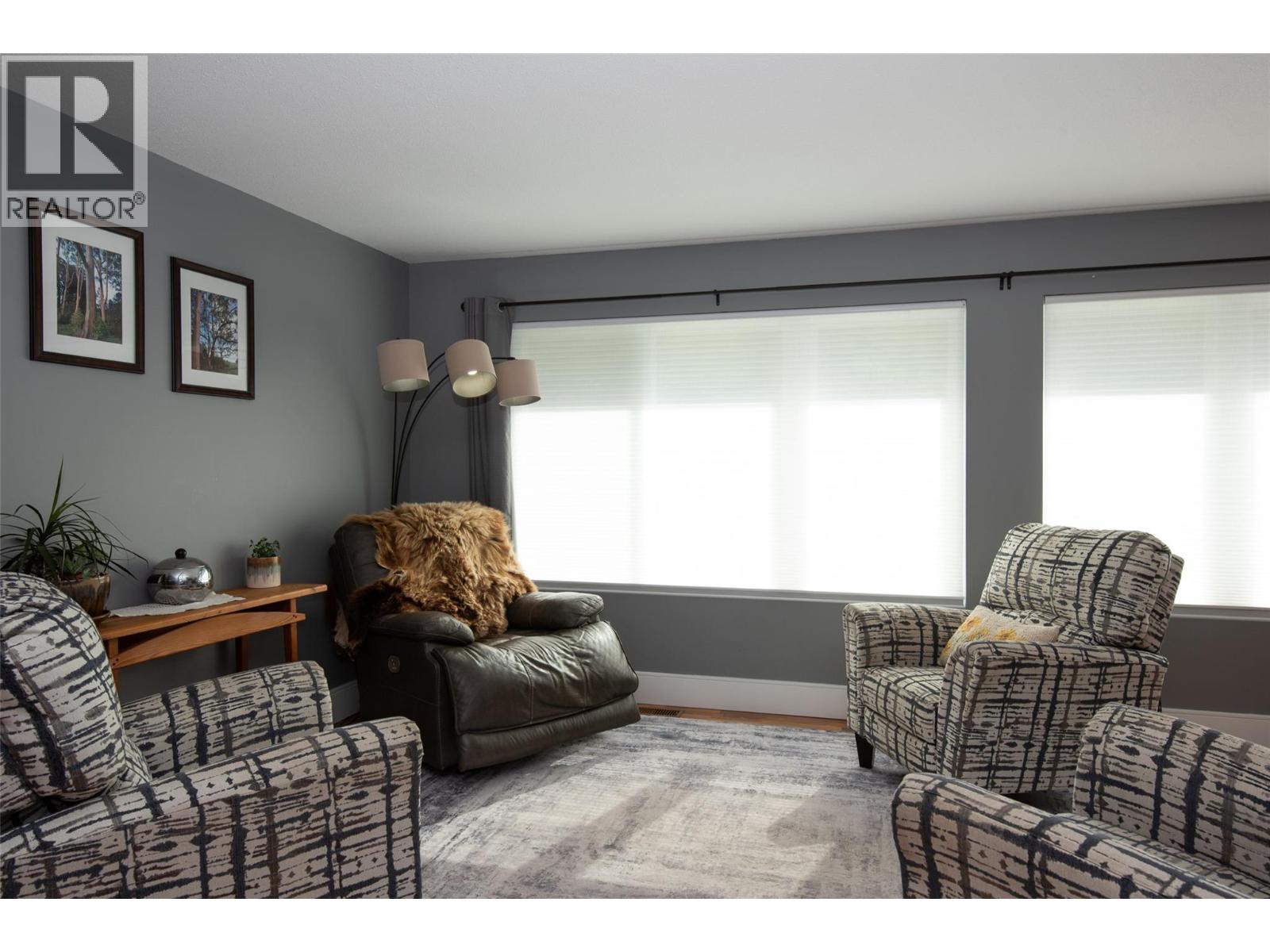 11414 Adams Avenue, Summerland