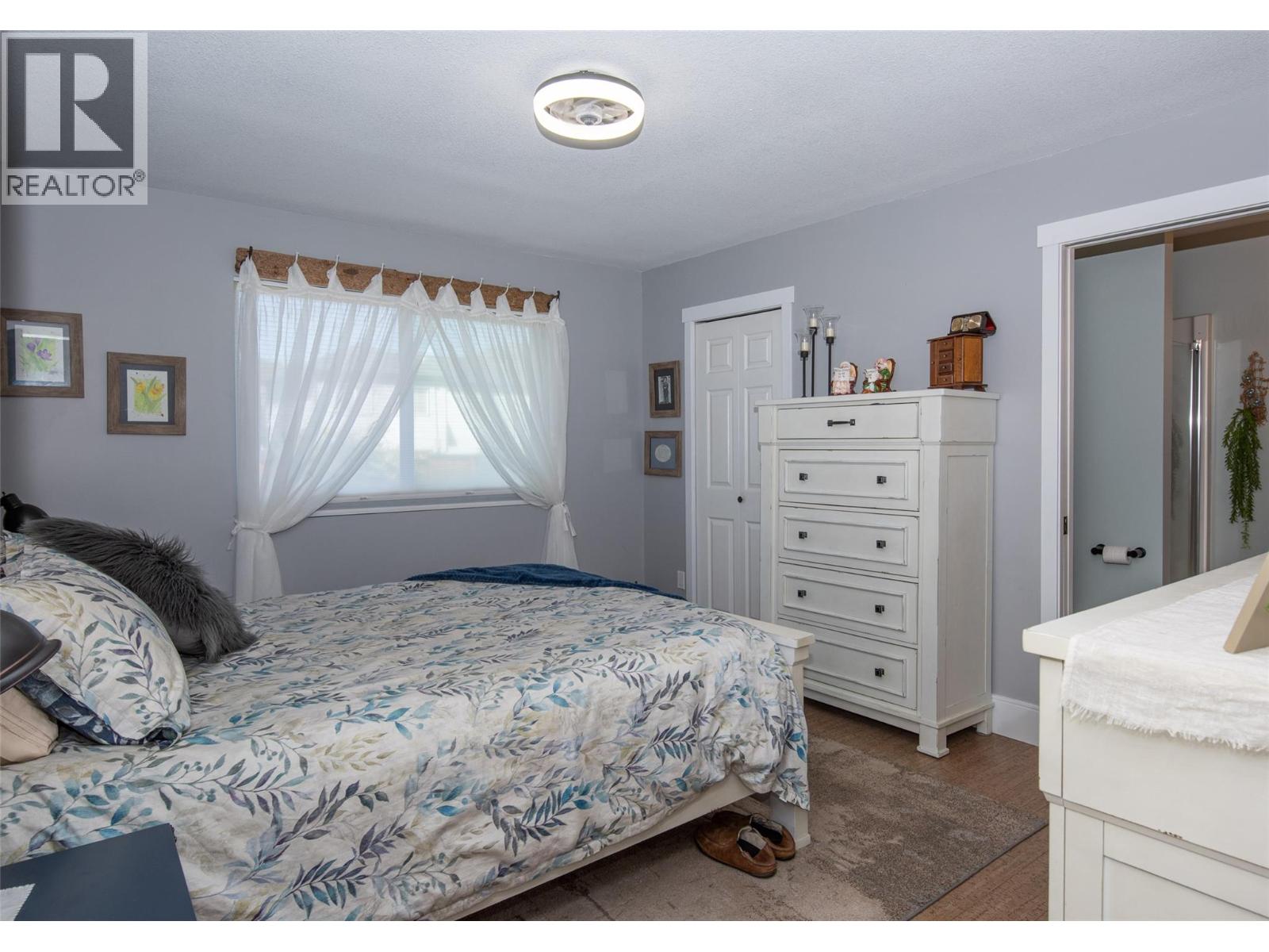 11414 Adams Avenue, Summerland