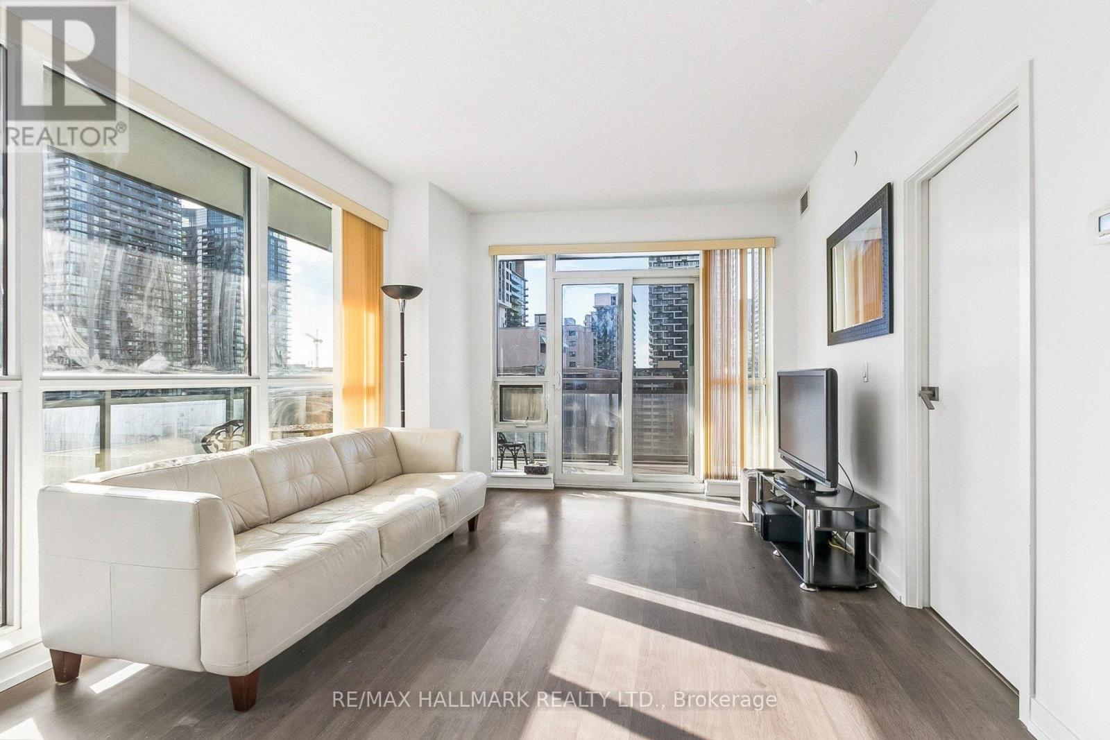 #1212 98 LILLIAN STREET - 11