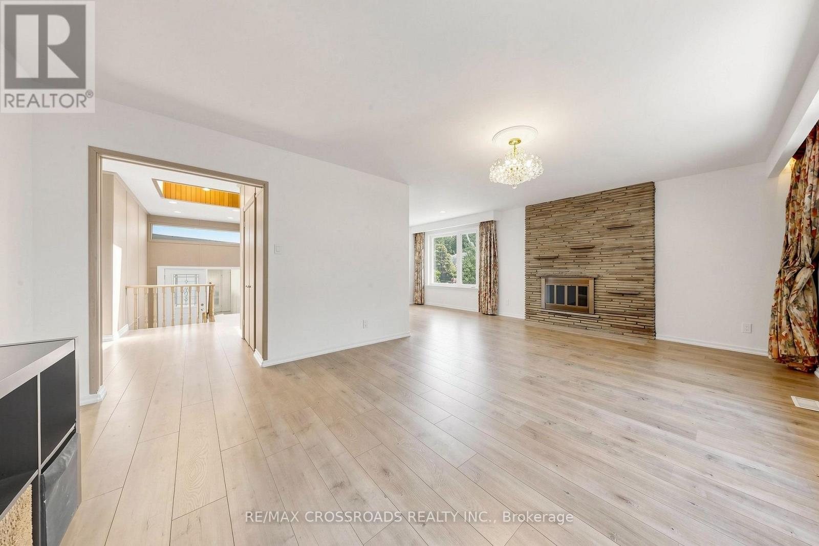 15 ALAMOSA DRIVE - 13