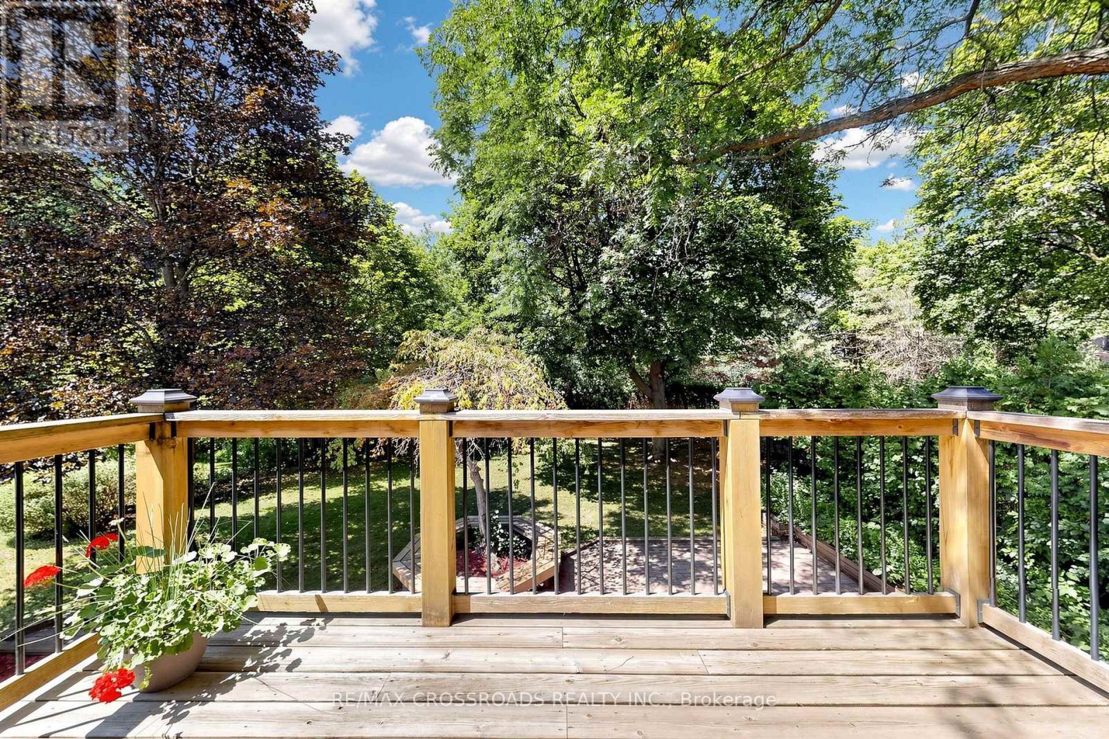 15 ALAMOSA DRIVE - 17