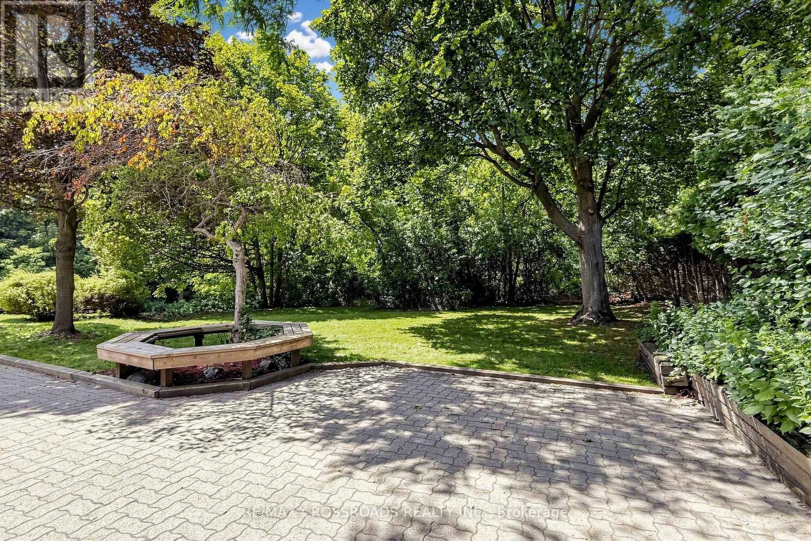 15 ALAMOSA DRIVE - 38