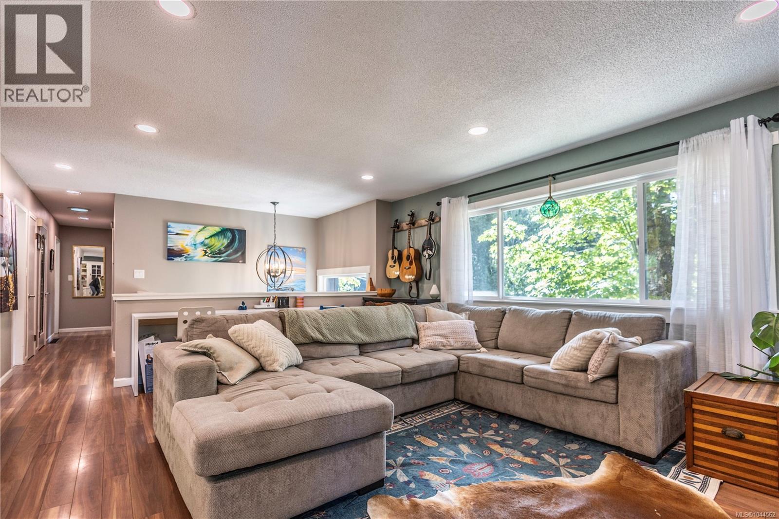 1841 Radway Rd, Shawnigan Lake