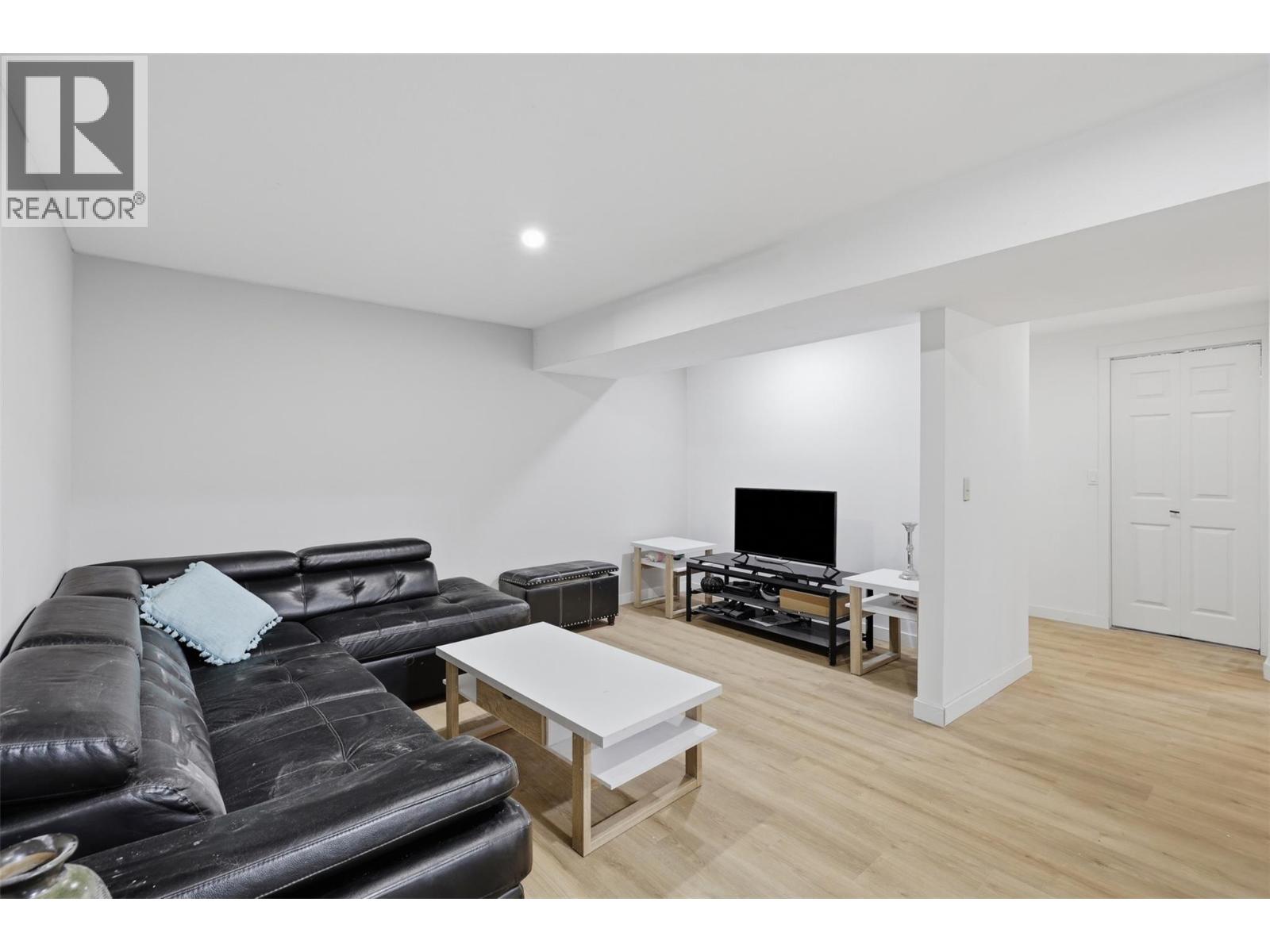 728 DRIFTWOOD Place, Kamloops