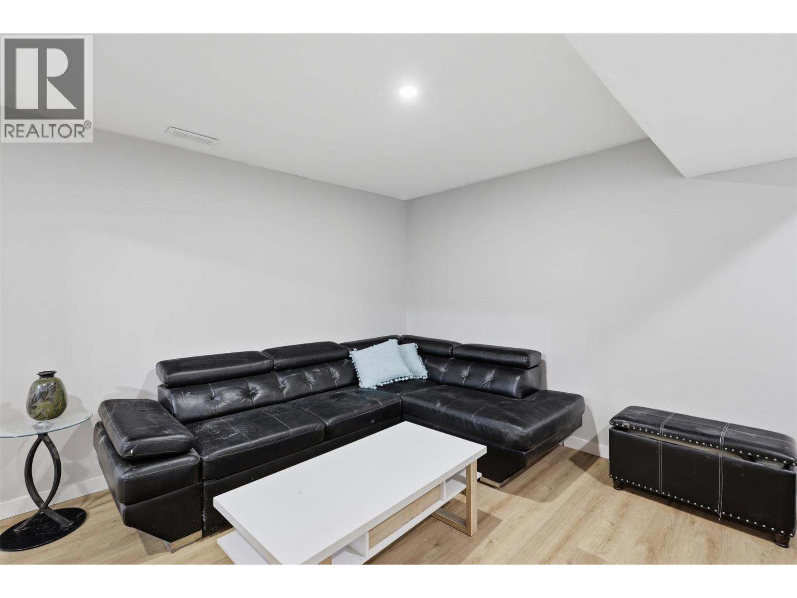 728 DRIFTWOOD Place, Kamloops