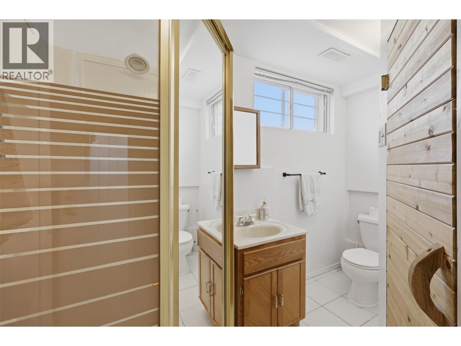 728 DRIFTWOOD Place, Kamloops