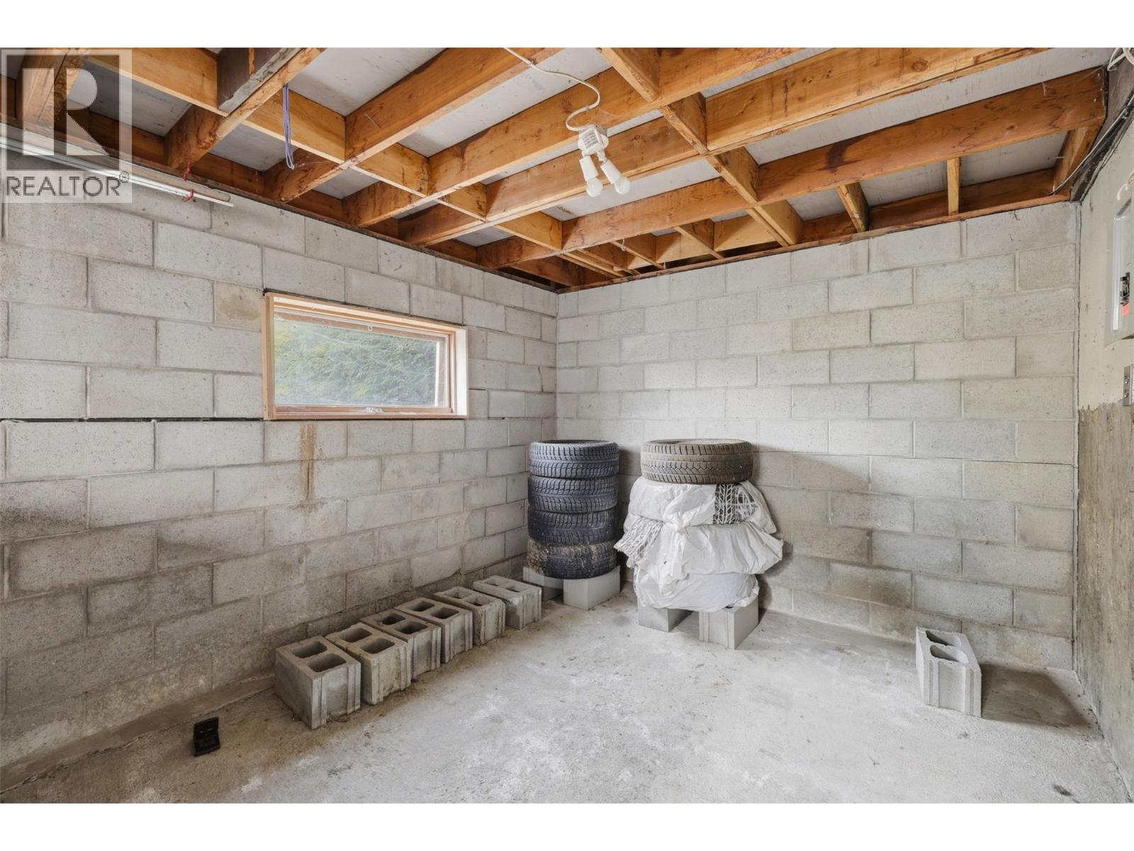 728 DRIFTWOOD Place, Kamloops
