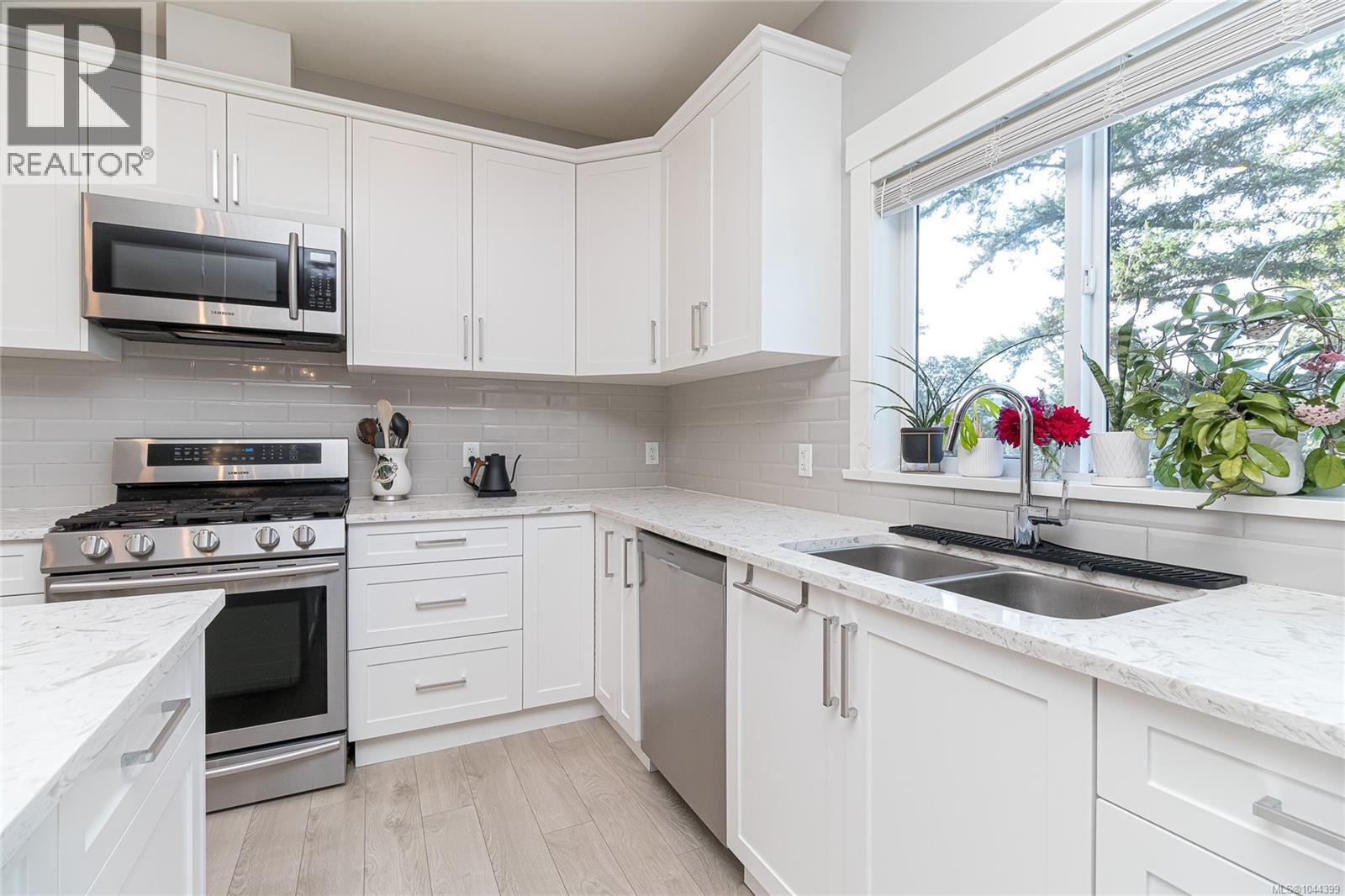 3568 Honeycrisp Ave - Image 19
