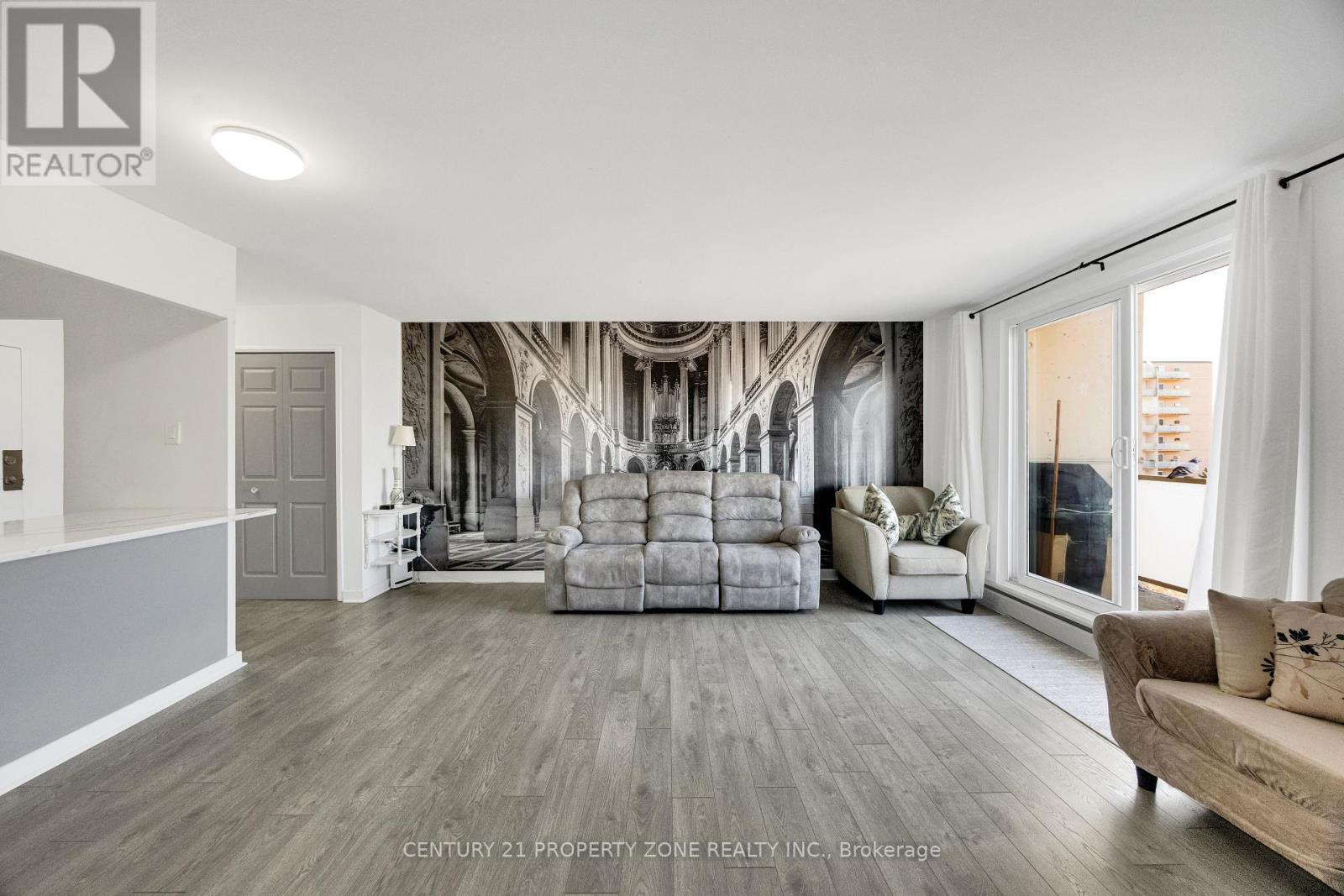 #610 583 MORNINGTON AVENUE - 18