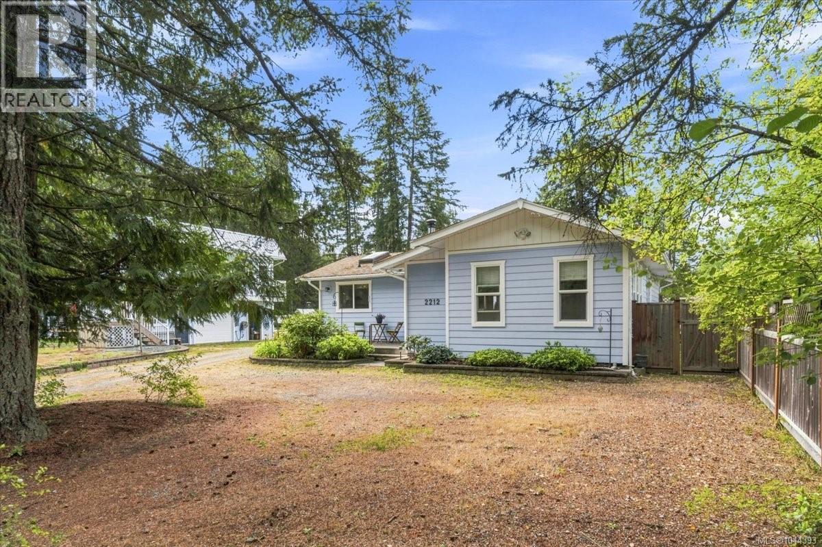 2212 Burgoyne Rd - 1