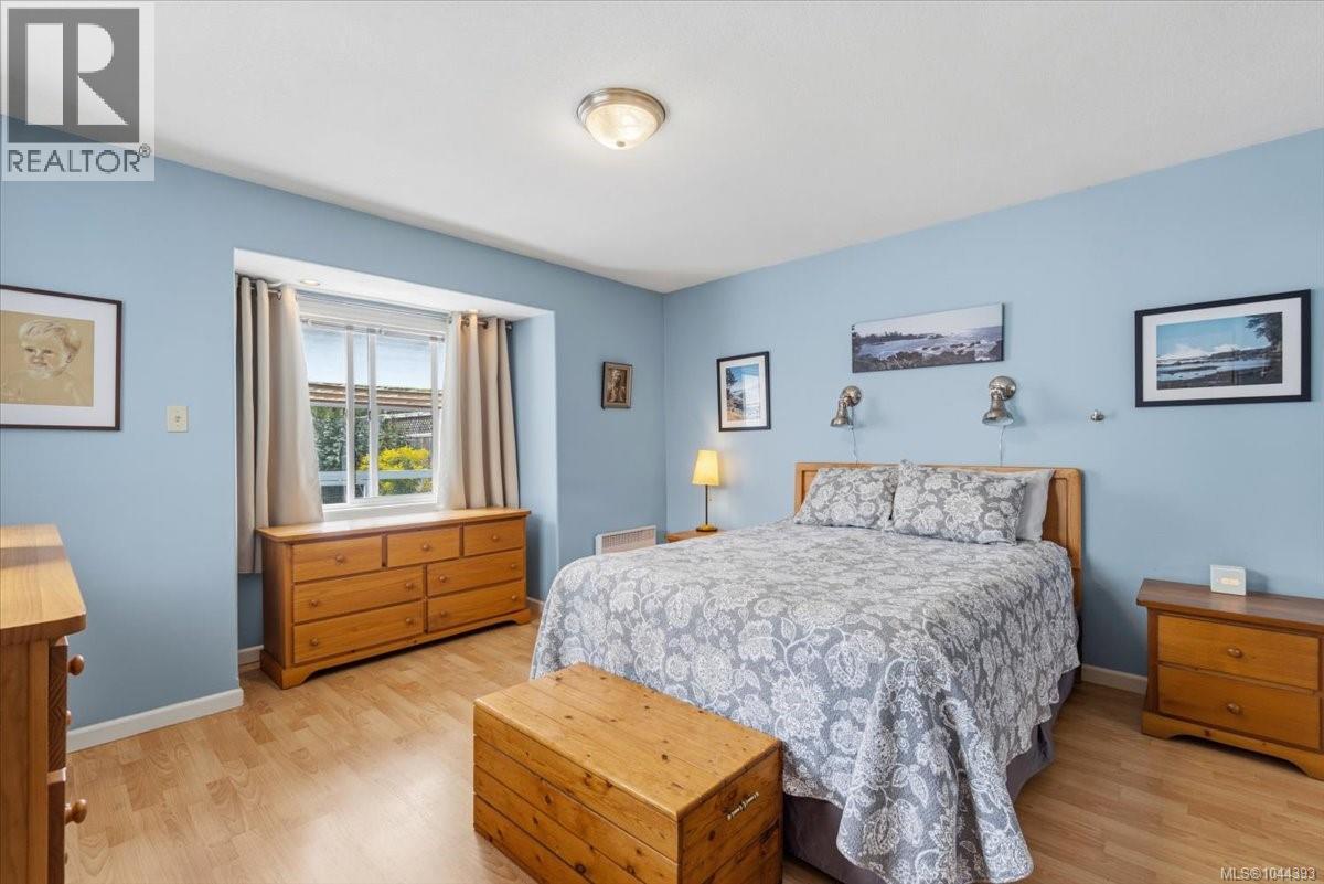 2212 Burgoyne Rd, Coombs