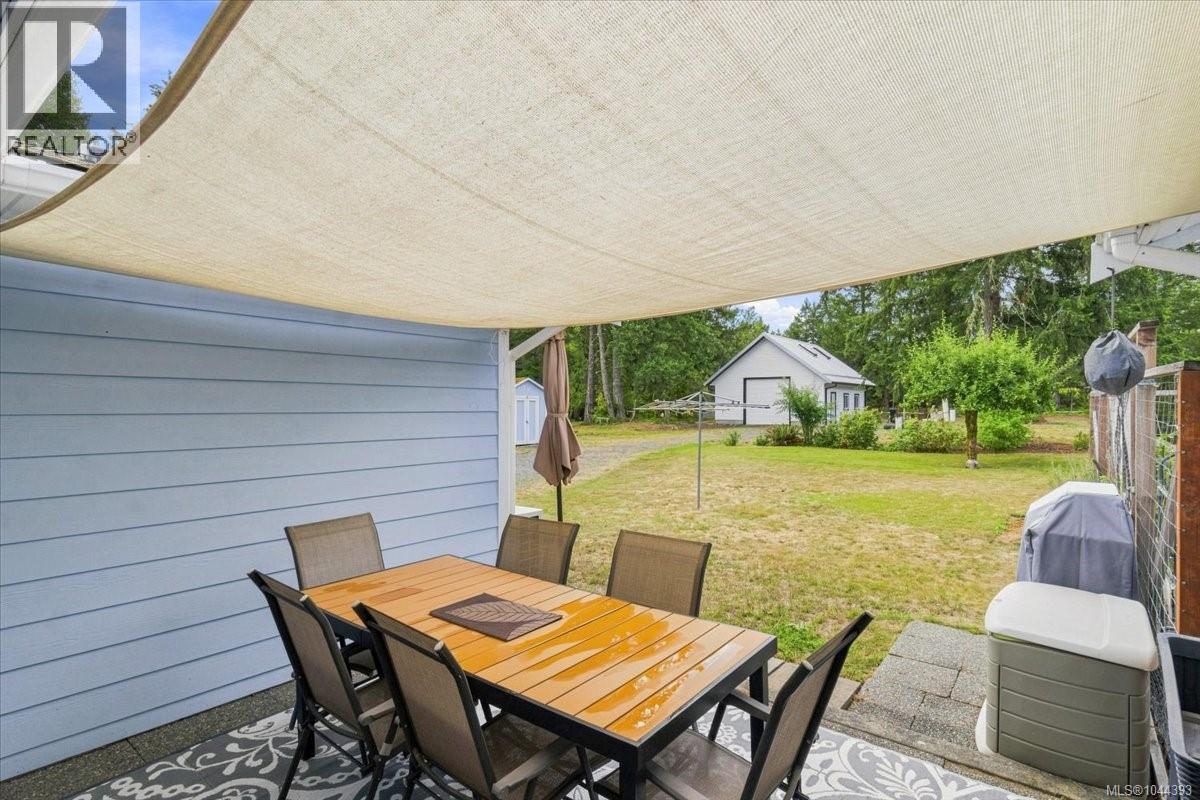 2212 Burgoyne Rd, Coombs