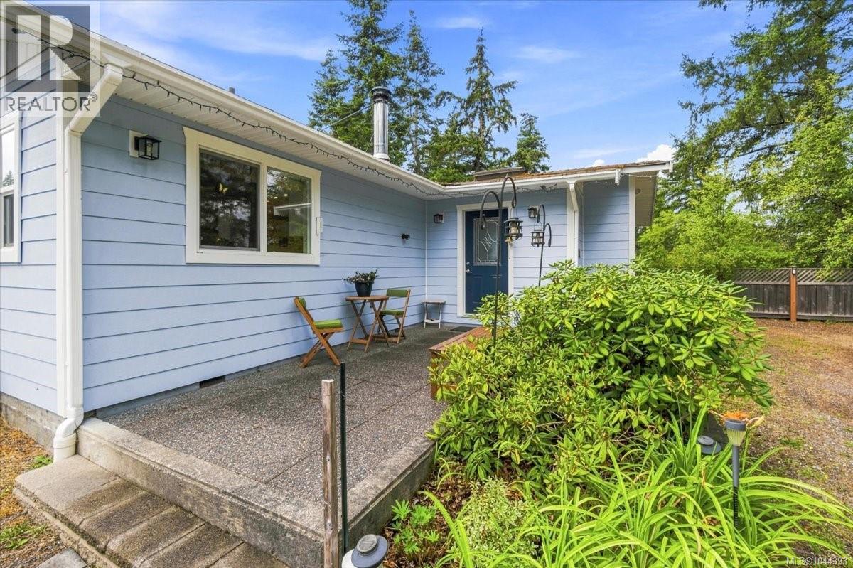 2212 Burgoyne Rd, Coombs