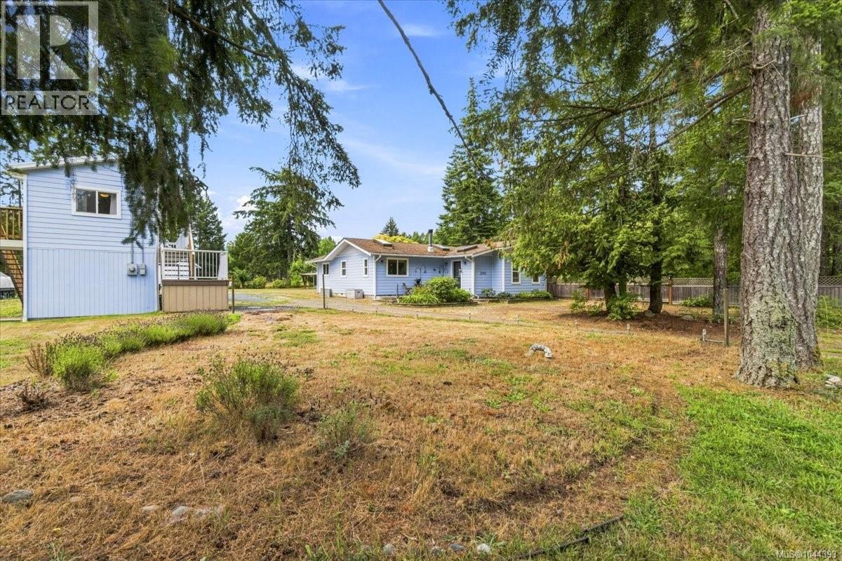 2212 Burgoyne Rd, Coombs