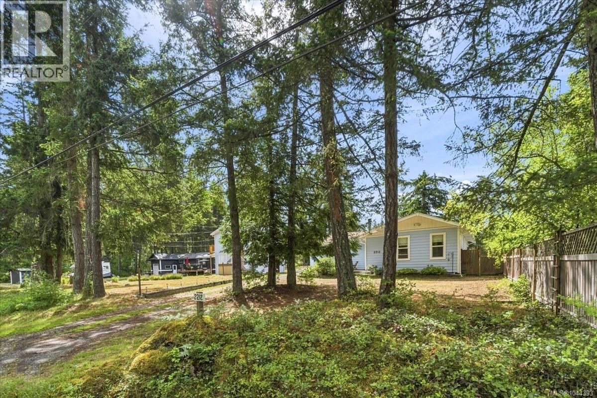 2212 Burgoyne Rd - 43