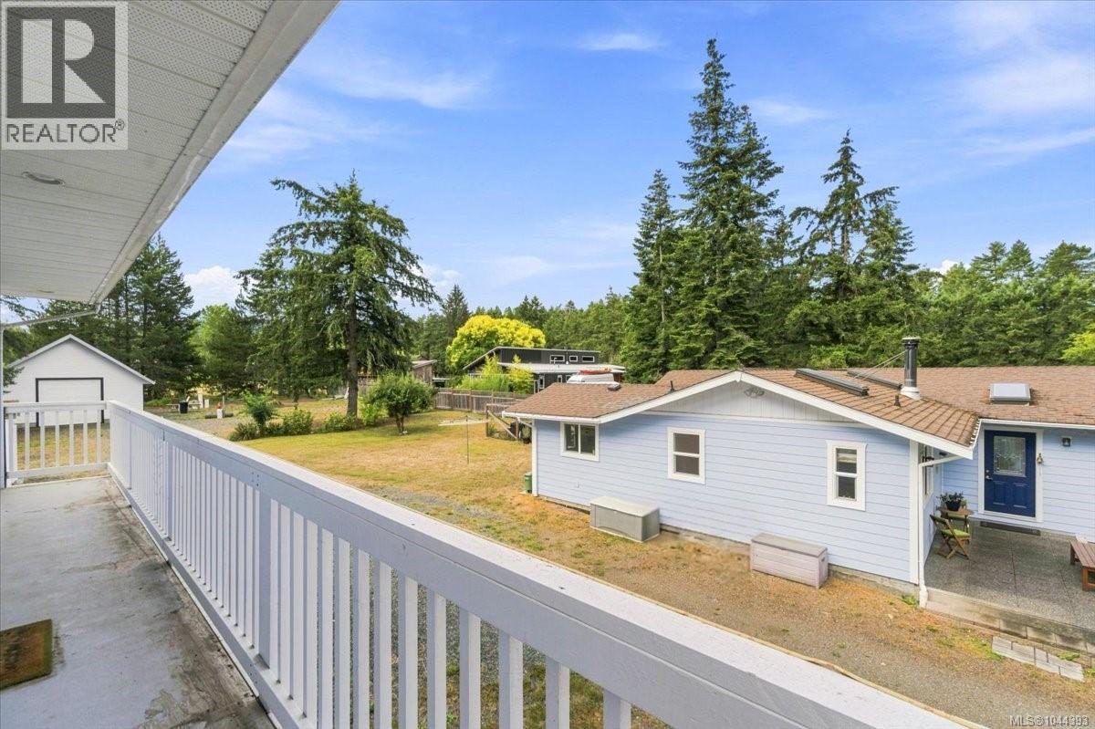 2212 Burgoyne Rd, Coombs