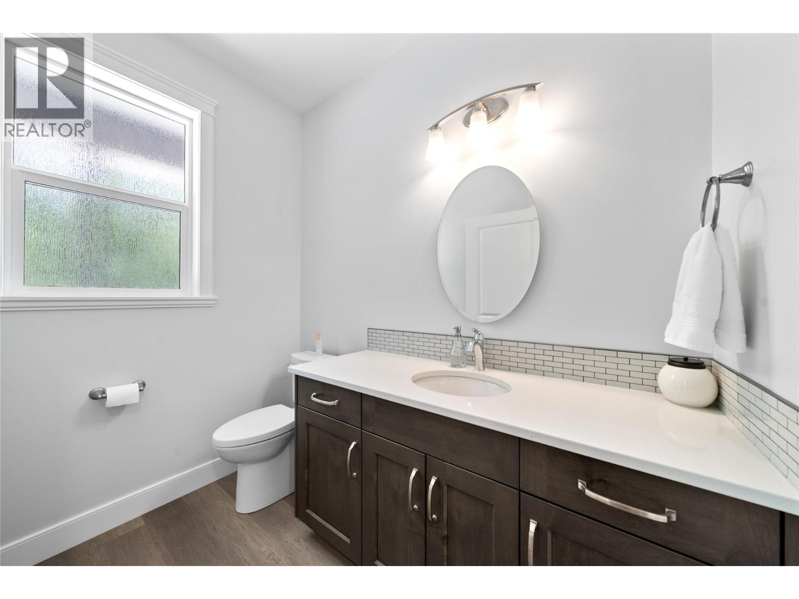 2592 Alpen Paradies Road Unit# 58, Blind Bay