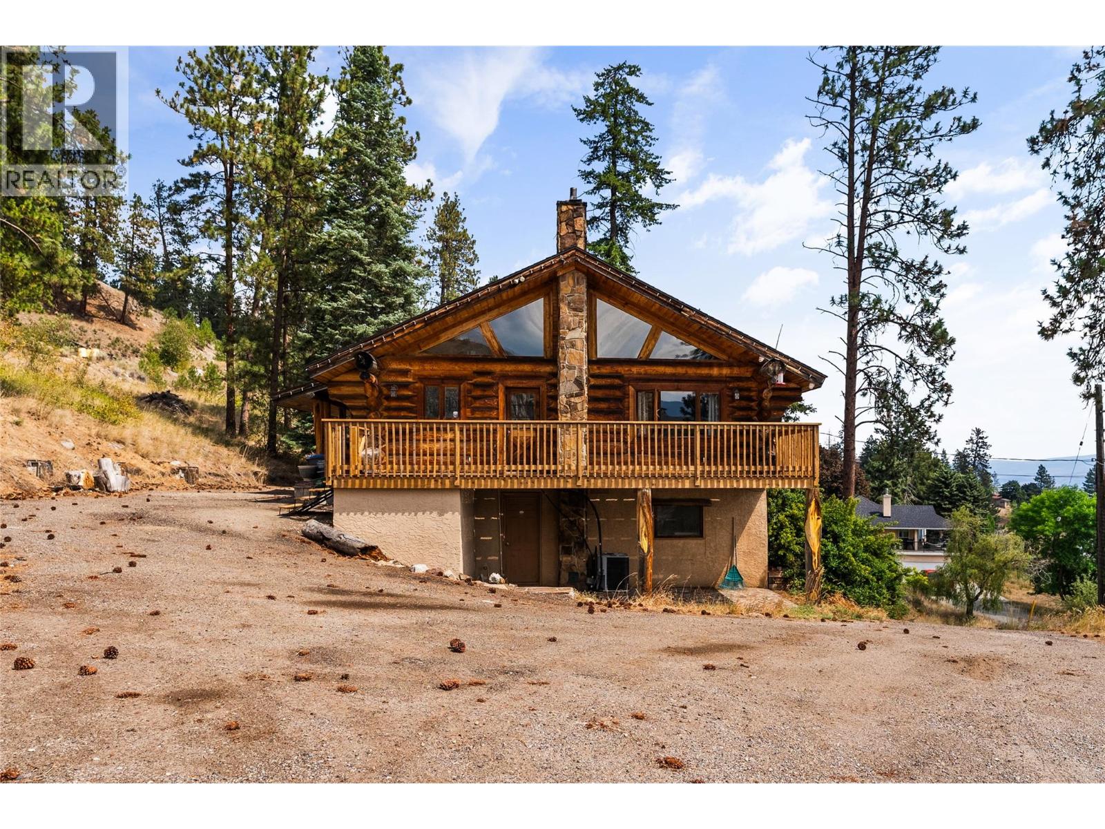 5876 Victoria Street, Peachland