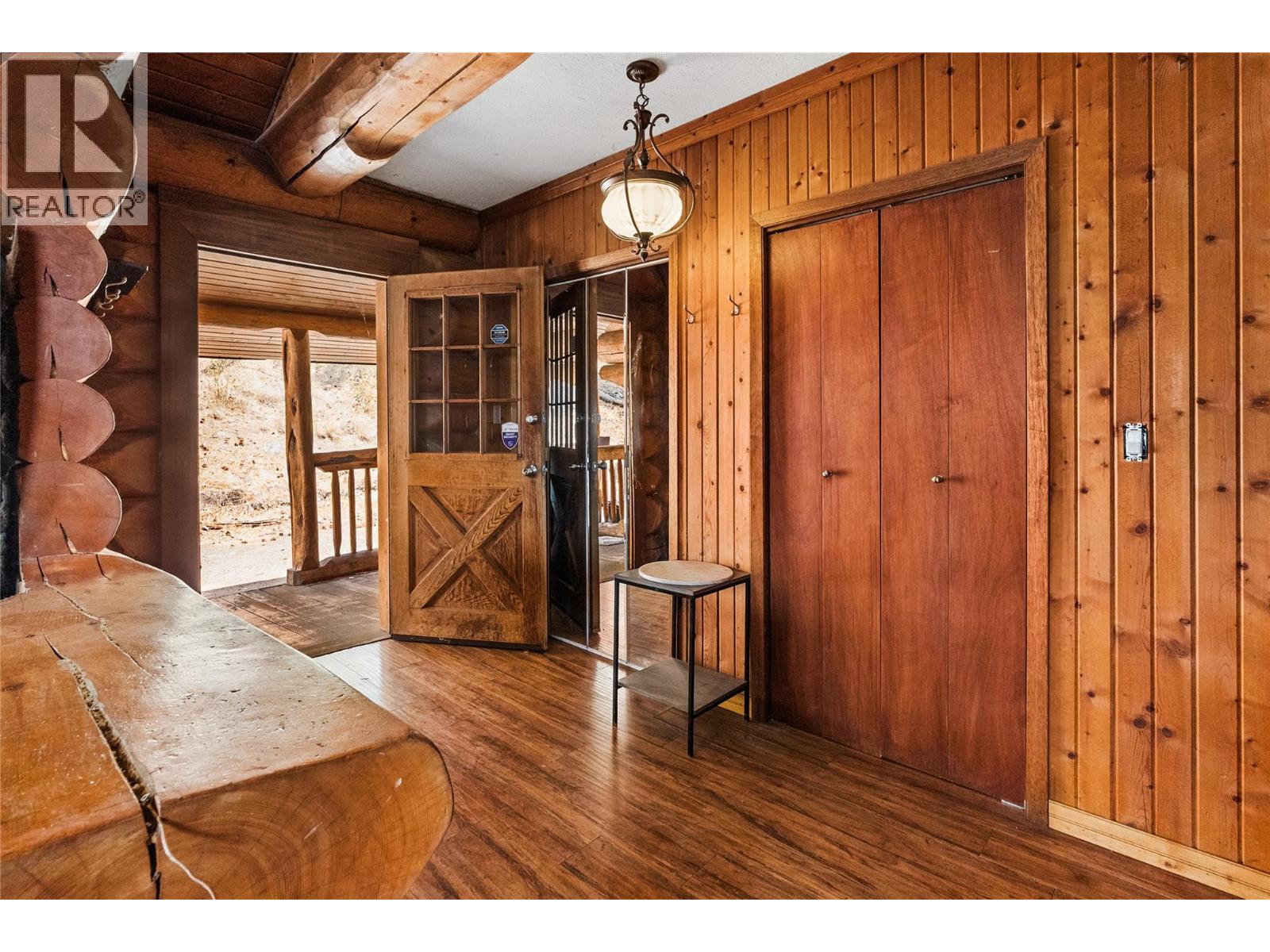 5876 Victoria Street, Peachland