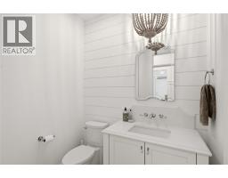 4588 Sallows Road, Kelowna, BC V1W4C2 Photo 36