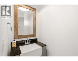 4588 Sallows Road, Kelowna, BC V1W4C2 Photo 61