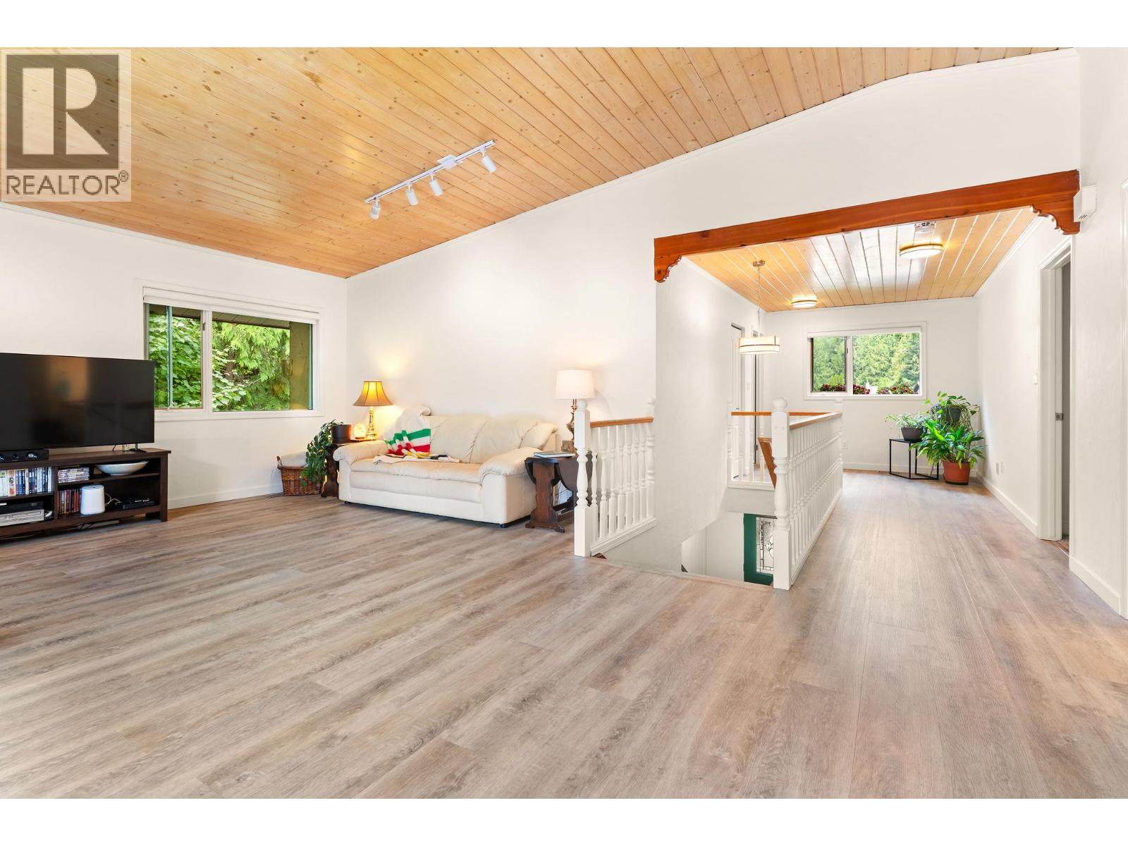 1587 Pratico Road, Revelstoke