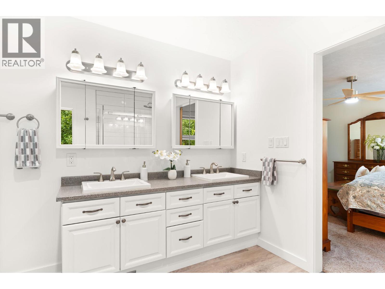 1587 Pratico Road, Revelstoke