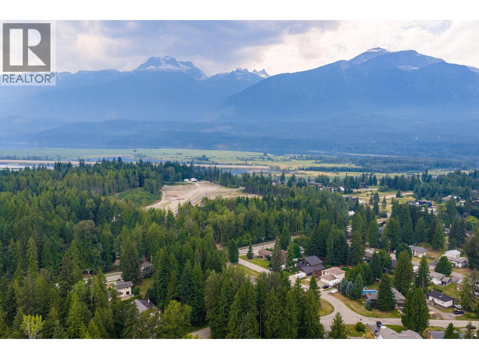 1587 Pratico Road, Revelstoke