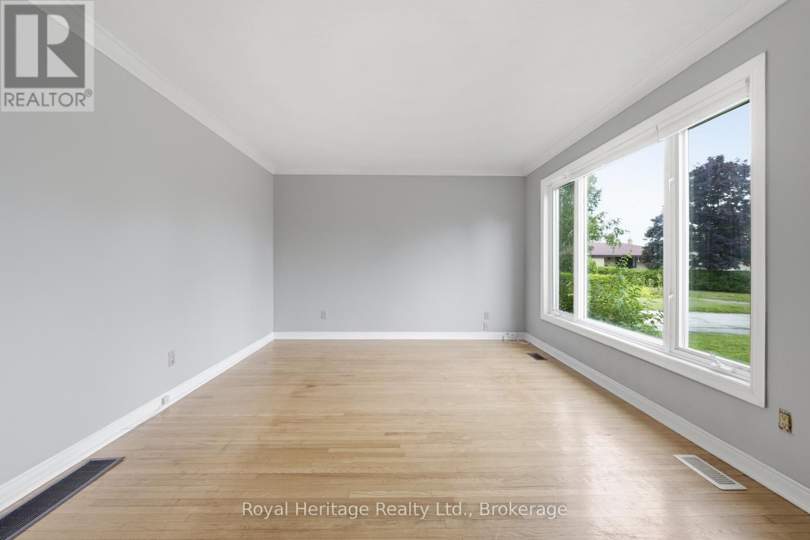 56 FIFTH AVENUE - 10