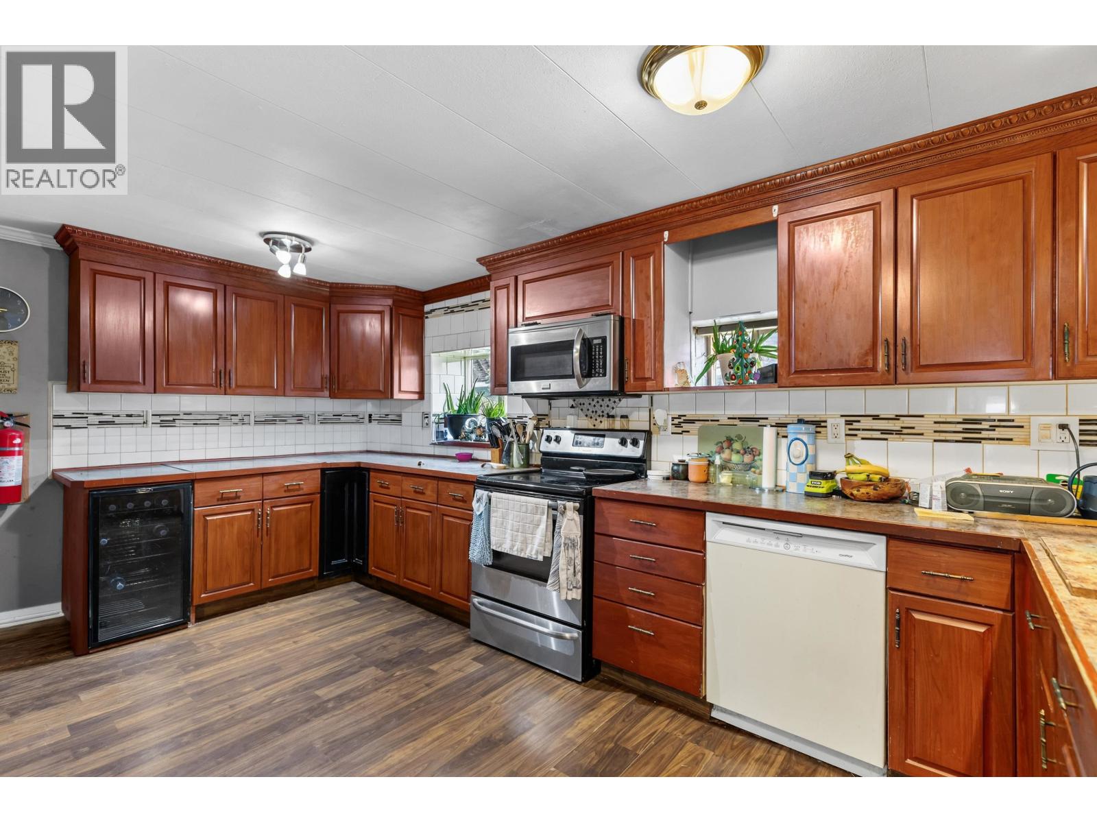 4016 DIAMOND DRIVE - 2