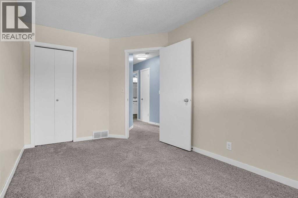 6 Jensen Crescent NE - Image 16