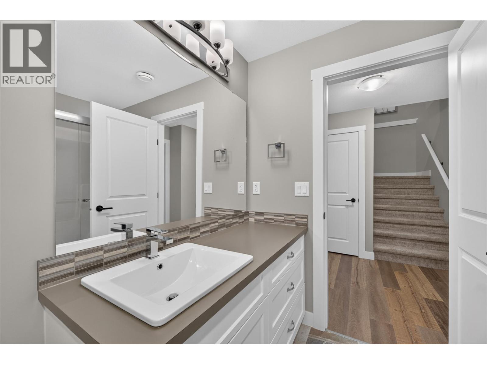 1791 10 Street SW Unit# 27, Salmon Arm