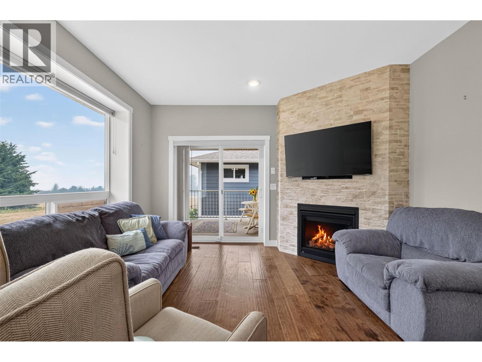 1791 10 Street SW Unit# 27, Salmon Arm