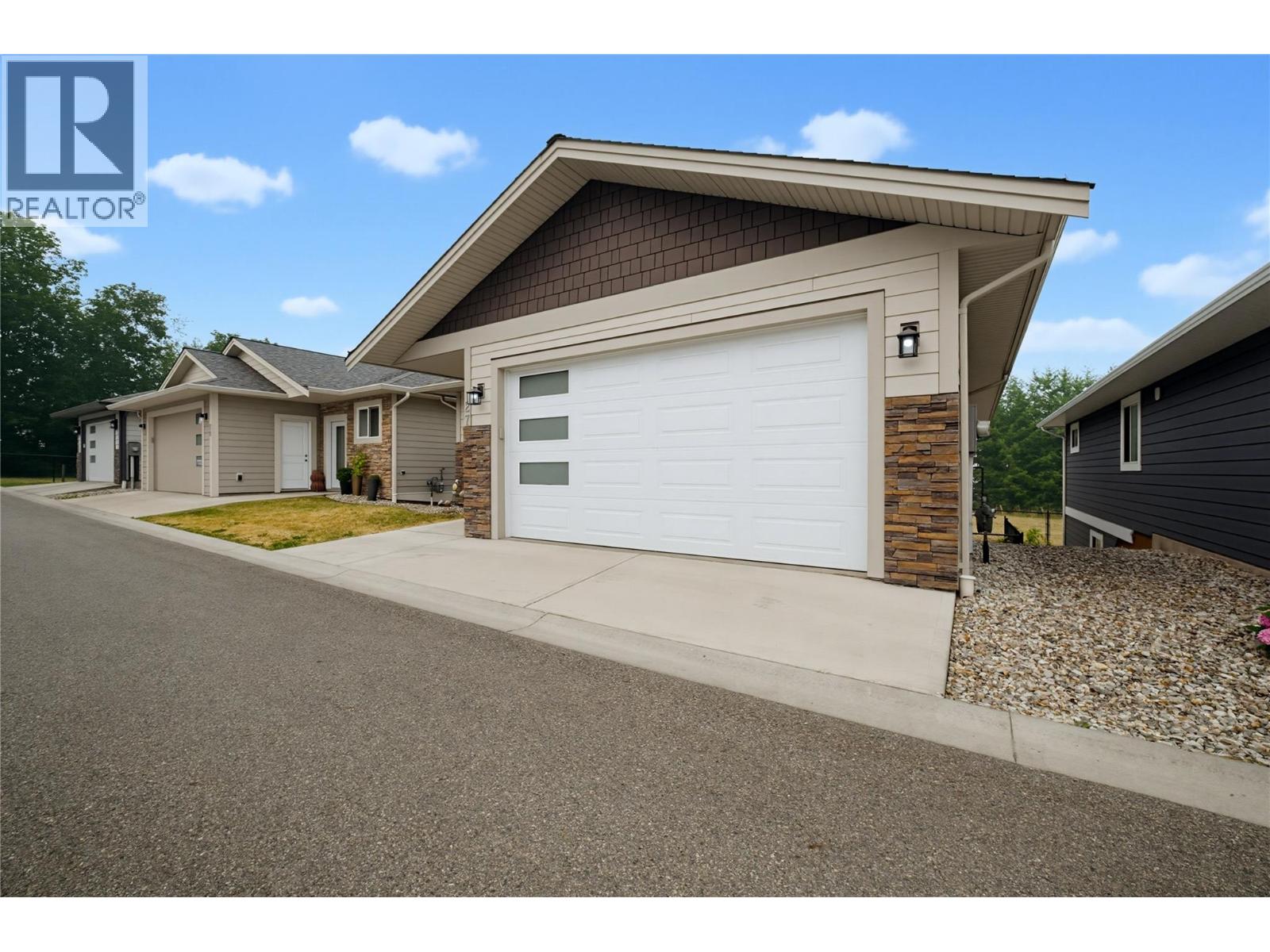 1791 10 Street SW Unit# 27, Salmon Arm